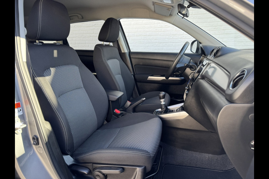 Suzuki Vitara 1.4 Boosterjet Select Smart Hybrid Adaptive cruise Climate control Stoelverwarming Parkeercamera Apple / Android