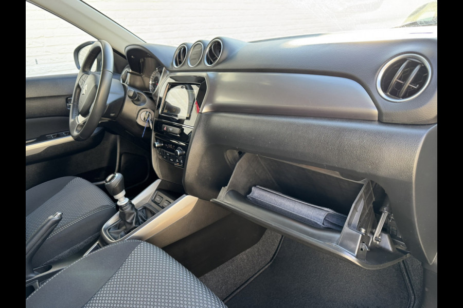 Suzuki Vitara 1.4 Boosterjet Select Smart Hybrid Adaptive cruise Climate control Stoelverwarming Parkeercamera Apple / Android