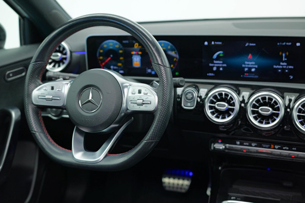 Mercedes-Benz A-Klasse A200 Launch Edition Premium Plus |Pano|Ambient|Carplay|AMG|