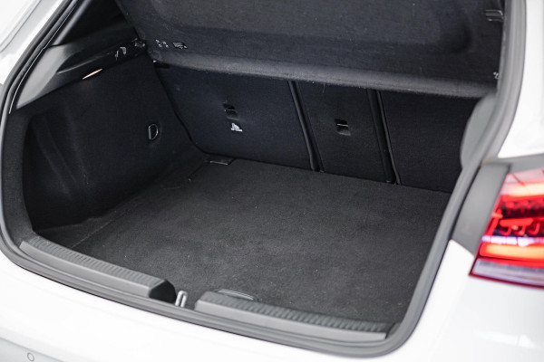 Mercedes-Benz A-Klasse A200 Launch Edition Premium Plus |Pano|Ambient|Carplay|AMG|