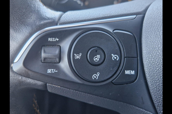 Opel Crossland X 1.2 Turbo Innovation Nette goed onderhouden auto | Climate control | Stoelverwarming | All-season banden | Navigatie | App-voorbereiding etc.