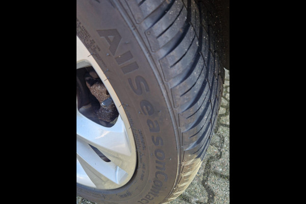 Opel Crossland X 1.2 Turbo Innovation Nette goed onderhouden auto | Climate control | Stoelverwarming | All-season banden | Navigatie | App-voorbereiding etc.