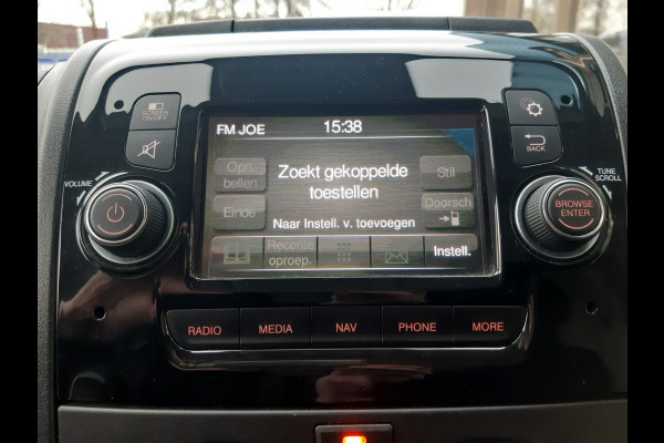 Peugeot Boxer 2.2 BlueHDi 140 Pk - 103 Kw L2/H2 Airco Navi Cruise Control