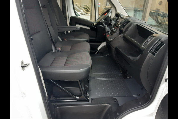 Peugeot Boxer 2.2 BlueHDi 140 Pk - 103 Kw L2/H2 Airco Navi Cruise Control