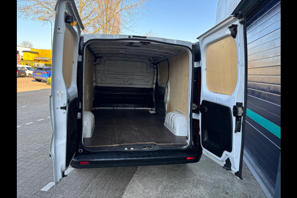 Renault Trafic T30 L2H1 150PK AUTOMAAT LED AIRCO CRUISE CONTROL CAMERA NAVIGATIE CARPLAY