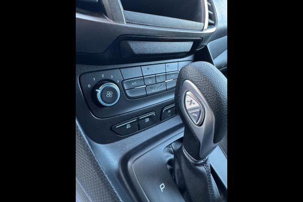 Ford Transit Connect 1.5 EcoBlue L2 Trend | 100pk | Automaat | Navigatiesysteem | Achteruitrijcamera | Stoel met bank