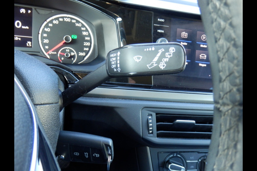 Volkswagen Polo TSI DSG Automaat | 5drs | Beats Audio | Apple Carpl/Andr. Auto