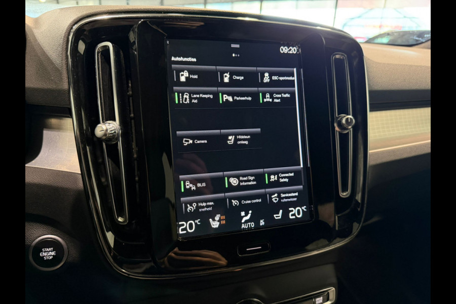 Volvo XC40 T4 Aut. Plug-in Hybrid Plus Dark ACC Stoelverwarming 211pk