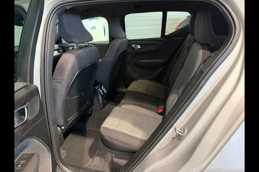 Volvo XC40 T4 Aut. Plug-in Hybrid Plus Dark ACC Stoelverwarming 211pk