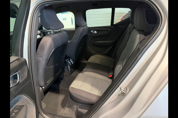 Volvo XC40 T4 Aut. Plug-in Hybrid Plus Dark ACC Stoelverwarming 211pk