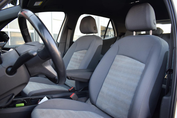 Volkswagen ID.3 First 58 kWh | Apple CarPlay | 18" LM | Stoelverwarming