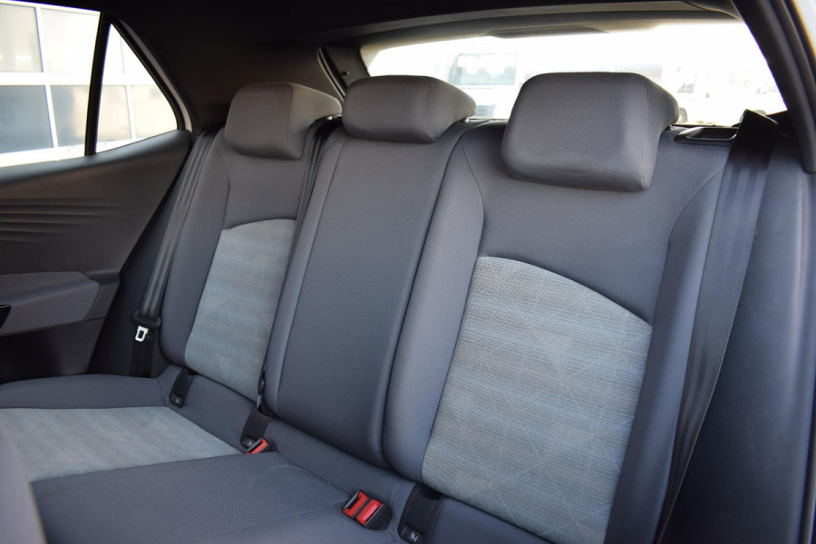 Volkswagen ID.3 First 58 kWh | Apple CarPlay | 18" LM | Stoelverwarming