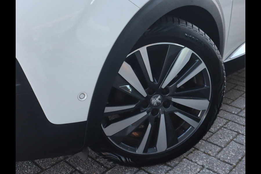 Peugeot 3008 1.2 PureTech Allure Nieuwe D-riem/ All-season banden/ Keurige auto