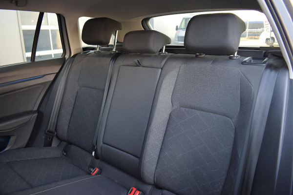 Volkswagen Golf Variant 1.0 TSI Life | Apple CarPlay | LED | Camera | ACC