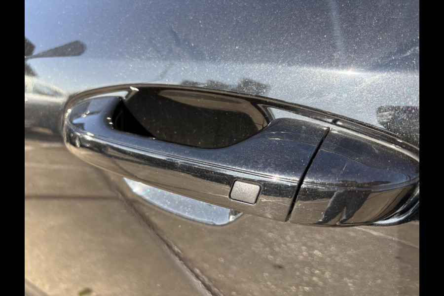 Kia Niro 1.6 GDi PHEV DynamicLine Automaat | Camera | Cruise | Sensoren | Apple Carplay & Android Auto | Navi |