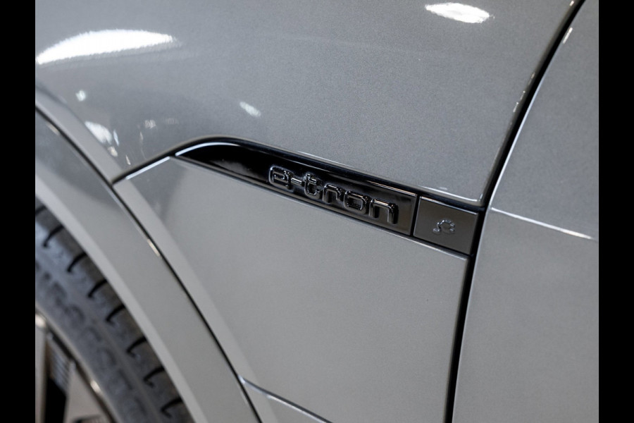 Audi Q8 Sportback e-tron 50 quattro S Edition 95 kWh / 340pk / Elektrische stoelverstelling / Achteruitrij camera /