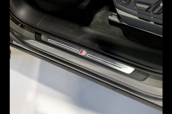 Audi Q8 Sportback e-tron 50 quattro S Edition 95 kWh / 340pk / Elektrische stoelverstelling / Achteruitrij camera /