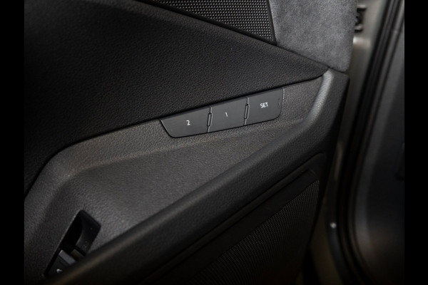 Audi Q8 Sportback e-tron 50 quattro S Edition 95 kWh / 340pk / Elektrische stoelverstelling / Achteruitrij camera /