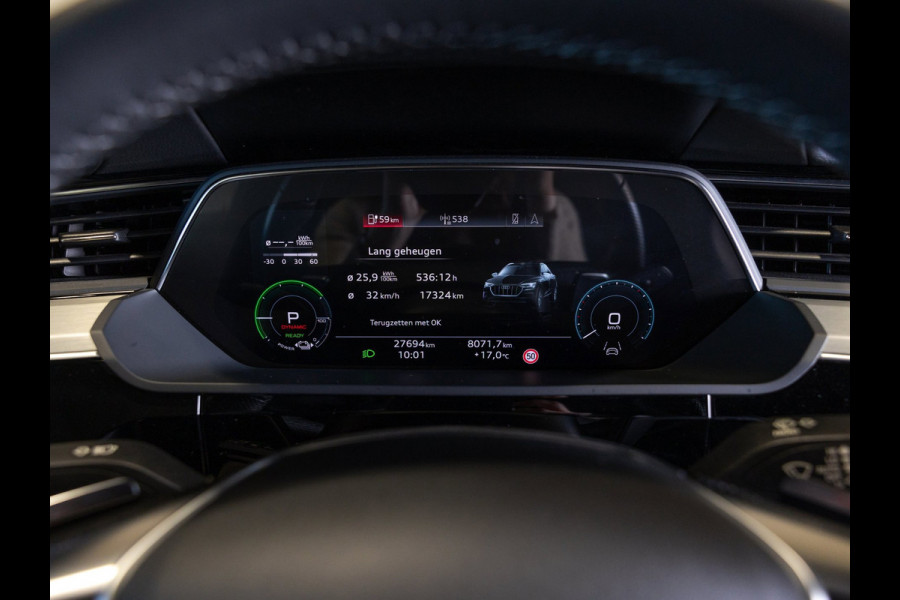 Audi Q8 Sportback e-tron 50 quattro S Edition 95 kWh / 340pk / Elektrische stoelverstelling / Achteruitrij camera /