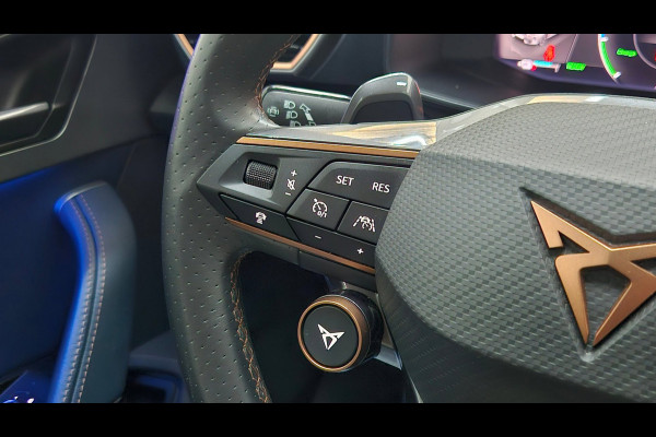 CUPRA Formentor 1.4 e-Hybrid VZ Perf.| 245 PK | Pano| 360°| Matrix | Keyless | Memory | Leder | 12” Navi