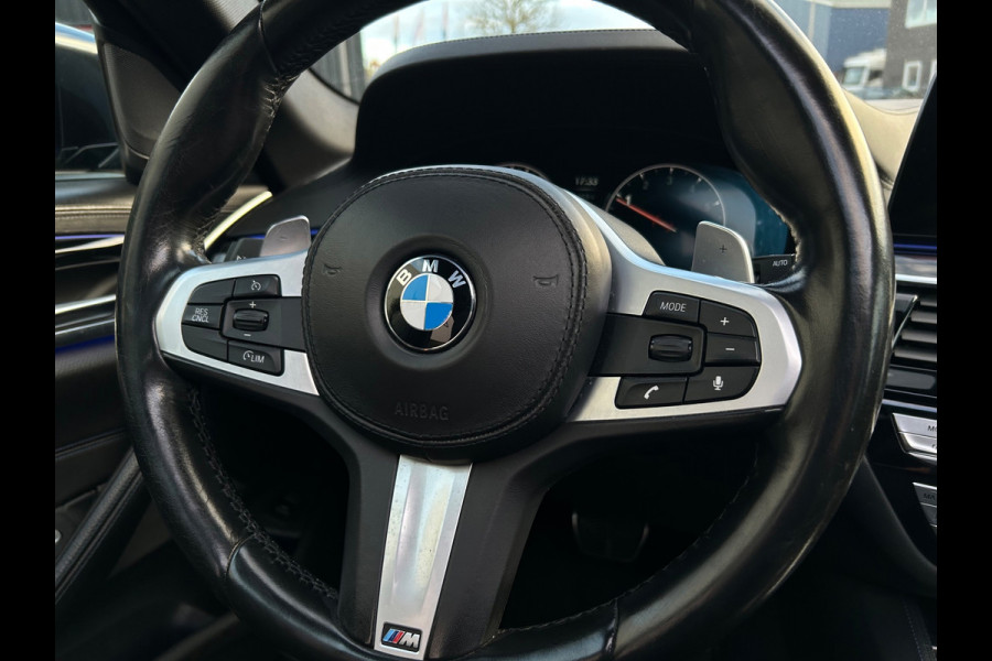 BMW 5 Serie Touring 530i xDrive High Executive , Pano,