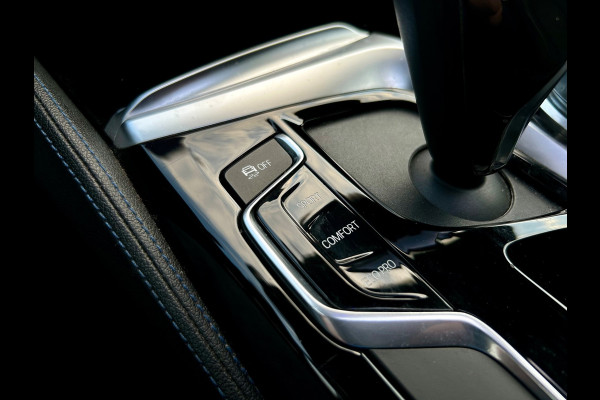 BMW 5 Serie Touring 530i xDrive High Executive , Pano,