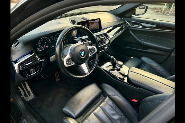 BMW 5 Serie Touring 530i xDrive High Executive , Pano,