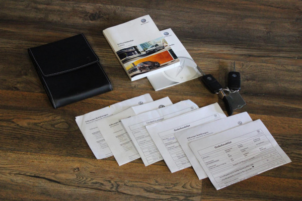 Volkswagen Caddy 2.0TDI L1H1 BMT Carplay Airco Automaat Trekhaak AudiStitch !!NIEUWBINNEN!!