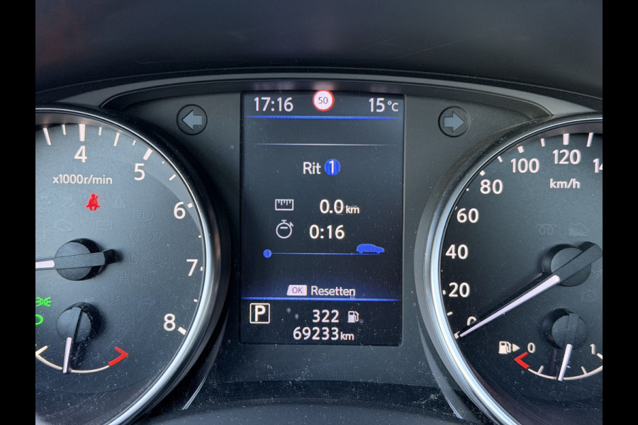 Nissan QASHQAI 160pk N-Tec (Trekhaak - Panoramadak - 360gr Camera - Parkeersensoren V+A - Keyless Entry - LED - 19"Zwart)