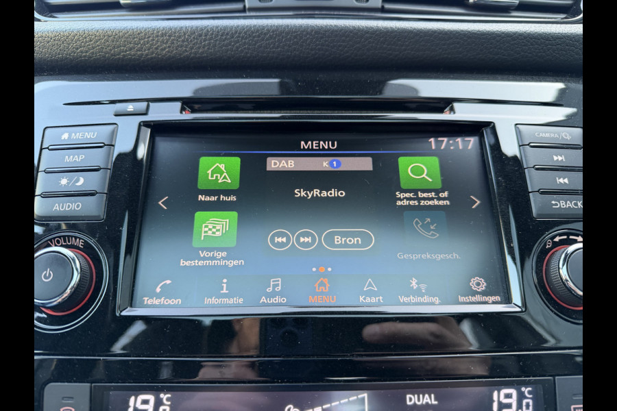 Nissan QASHQAI 160pk N-Tec (Trekhaak - Panoramadak - 360gr Camera - Parkeersensoren V+A - Keyless Entry - LED - 19"Zwart)