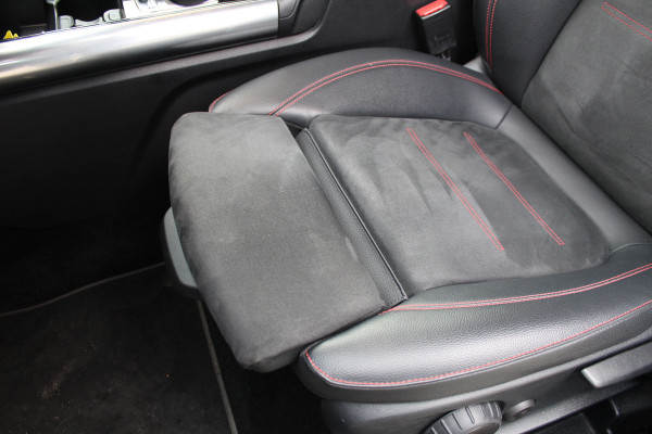 Mercedes-Benz B-Klasse 180 Business Solution AMG | Camera | Stoelverwarming | Dealer Onderhouden | Wide Screen