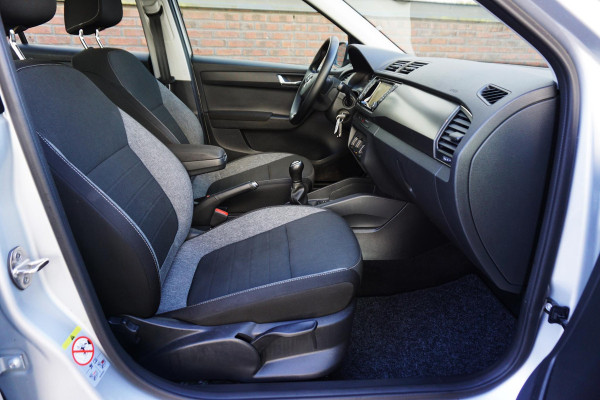 Škoda Fabia Combi 1.0 TSI Business Edition/Trekhaak/Navigatie/ Travel Pakket.