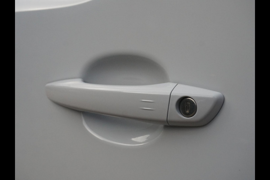 Opel Vivaro Electric L3 75 kWh | STX Sport | Lederen bekleding | Spoilerpakket | 18 inch Lichtmetalen velgen | Rondom Camera's | Mooiste bus van NL (!)