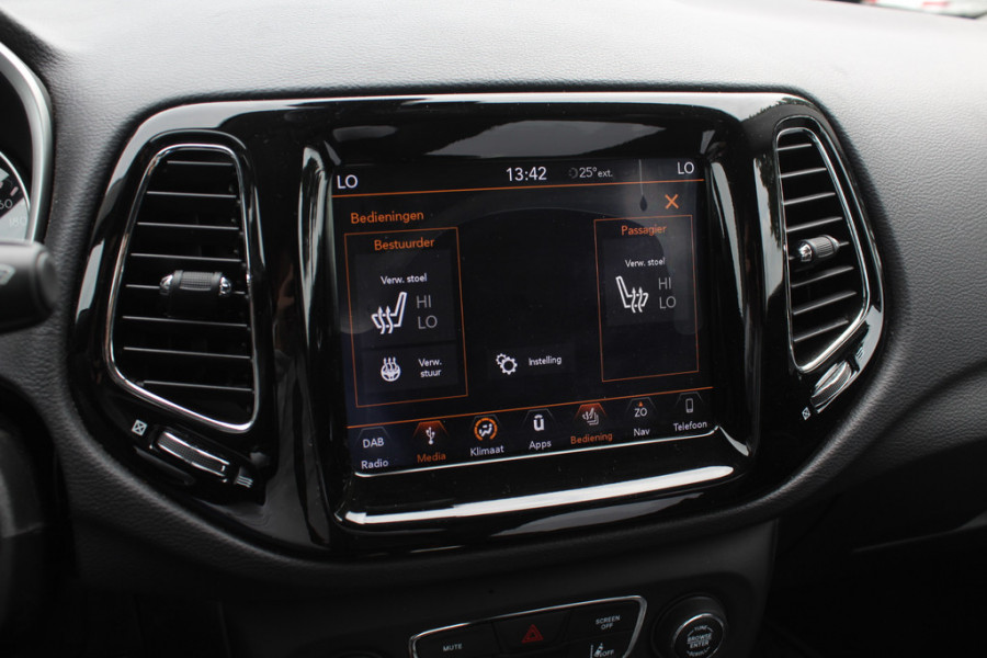 Jeep Compass 1.4 MultiAir Limited 4x4 / Camera / Leder / Keyless / 18'' / Navigatie / Beats / Elektr. stoelen / Stuur+Stoelverwarming / Cruise Control