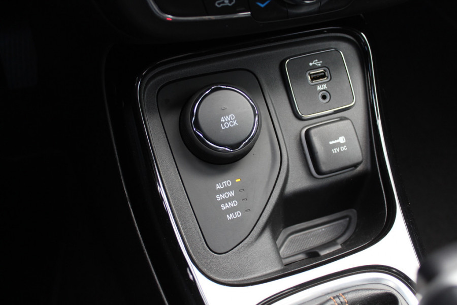 Jeep Compass 1.4 MultiAir Limited 4x4 / Camera / Leder / Keyless / 18'' / Navigatie / Beats / Elektr. stoelen / Stuur+Stoelverwarming / Cruise Control