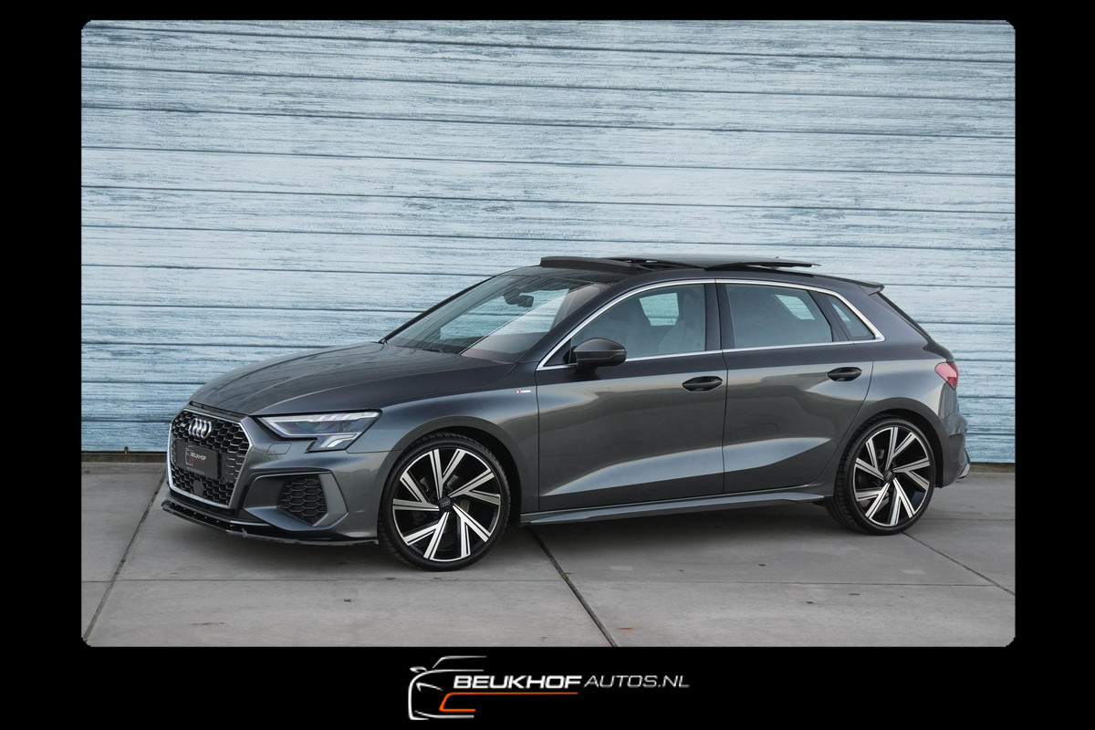 Audi A3 Sportback 30 TFSI S-Line Maxton Panorama Leer 19Inch