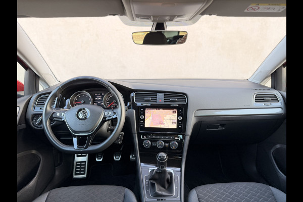 Volkswagen Golf 1.0 TSI Navi CarPlay ACC Clima Stoelverw 18''