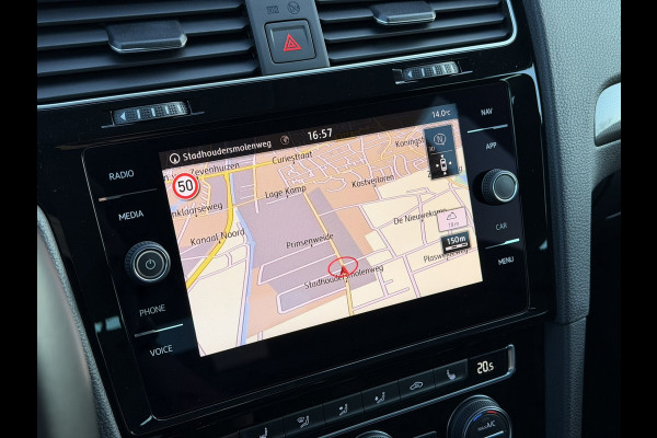 Volkswagen Golf 1.0 TSI Navi CarPlay ACC Clima Stoelverw 18''