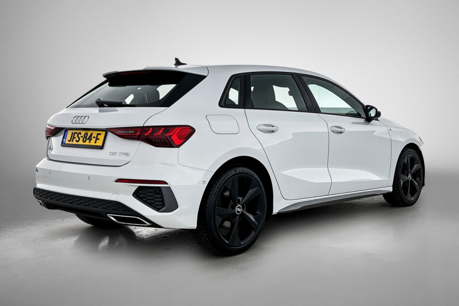 Audi A3 SPORTBACK 35 TFSI S-Line edition Plus(Goed OndH, Navi, Carplay, StoelV, PDC, Digitale Tellers, Cruise Con, Etc)