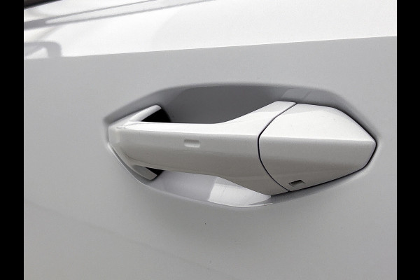 Audi A3 SPORTBACK 35 TFSI S-Line edition Plus(Goed OndH, Navi, Carplay, StoelV, PDC, Digitale Tellers, Cruise Con, Etc)