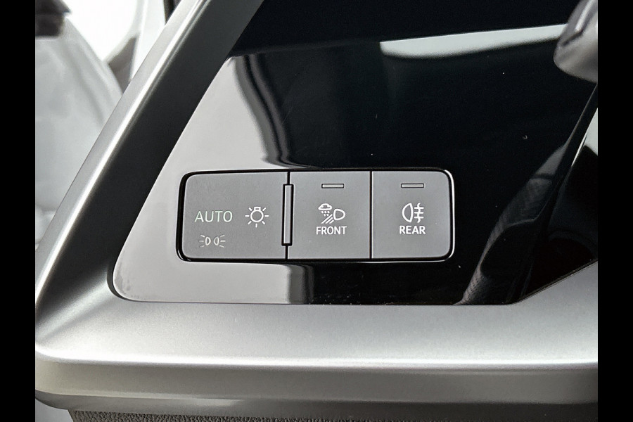 Audi A3 SPORTBACK 35 TFSI S-Line edition Plus(Goed OndH, Navi, Carplay, StoelV, PDC, Digitale Tellers, Cruise Con, Etc)