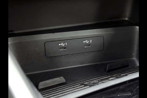 Audi A3 SPORTBACK 35 TFSI S-Line edition Plus(Goed OndH, Navi, Carplay, StoelV, PDC, Digitale Tellers, Cruise Con, Etc)