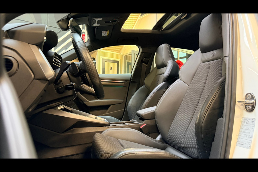 Audi S3 Sportback GERESERVEERD 2.0 TFSI S3 quattro Edition One Panoramadak/Sfeerverlichting/Carplay/ACC/Stoelverwarming/
