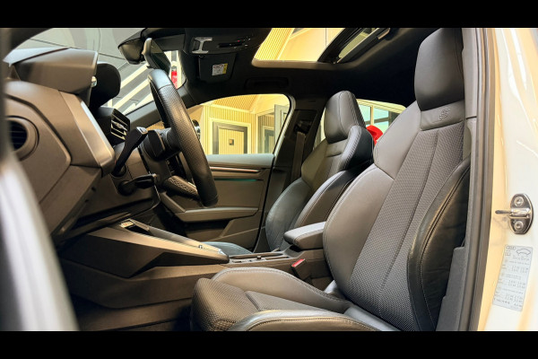 Audi S3 Sportback GERESERVEERD 2.0 TFSI S3 quattro Edition One Panoramadak/Sfeerverlichting/Carplay/ACC/Stoelverwarming/