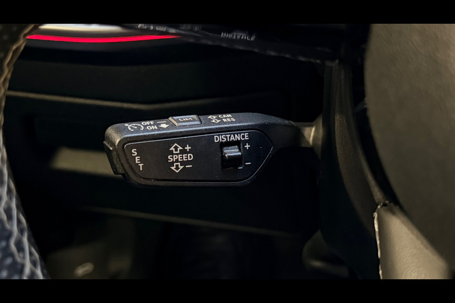 Audi S3 Sportback GERESERVEERD 2.0 TFSI S3 quattro Edition One Panoramadak/Sfeerverlichting/Carplay/ACC/Stoelverwarming/