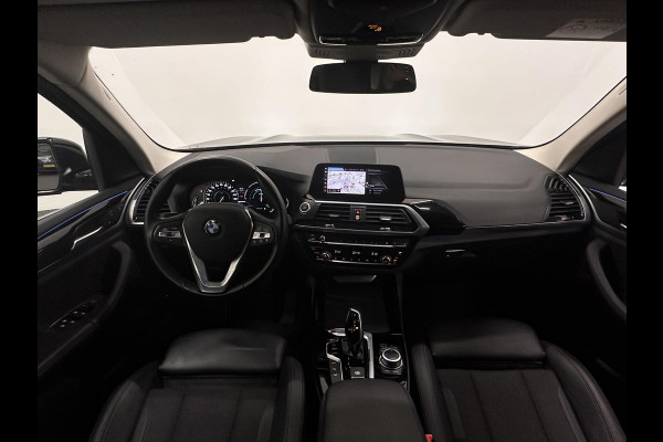 BMW X3 xDrive30e X-Line 292pk Aut. Airco ECC Navi PDC VA + Camera Full LED 19" LM Velgen Elektrische Sportstoelen+Memory Privacy Glass