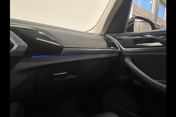 BMW X3 xDrive30e X-Line 292pk Aut. Airco ECC Navi PDC VA + Camera Full LED 19" LM Velgen Elektrische Sportstoelen+Memory Privacy Glass