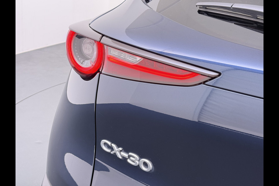 Mazda CX-30 2.0I 187PK Automaat e-Hybrid Luxury Leder Bose®-Audio Adap.Cruise Apple Carplay/Android Auto Navi Ecc Camera Head-Up Display Sky Pdc Elek.Stoel Stoel+Stuurverwarming Elek.Achterklep Dodehoek detector Rijstrooksensor 1e Eigenaar Origineel Nederlandse Auto Zeer compleet!