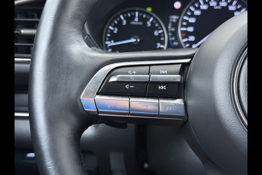 Mazda CX-30 2.0I 187PK Automaat e-Hybrid Luxury Leder Bose®-Audio Adap.Cruise Apple Carplay/Android Auto Navi Ecc Camera Head-Up Display Sky Pdc Elek.Stoel Stoel+Stuurverwarming Elek.Achterklep Dodehoek detector Rijstrooksensor 1e Eigenaar Origineel Nederlandse Auto Zeer compleet!