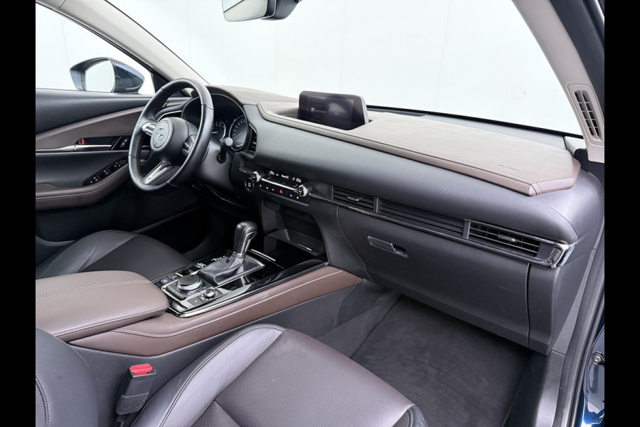Mazda CX-30 2.0I 187PK Automaat e-Hybrid Luxury Leder Bose®-Audio Adap.Cruise Apple Carplay/Android Auto Navi Ecc Camera Head-Up Display Sky Pdc Elek.Stoel Stoel+Stuurverwarming Elek.Achterklep Dodehoek detector Rijstrooksensor 1e Eigenaar Origineel Nederlandse Auto Zeer compleet!